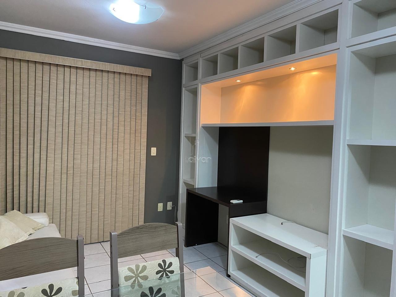 Apartamento para aluguel no Rau: 