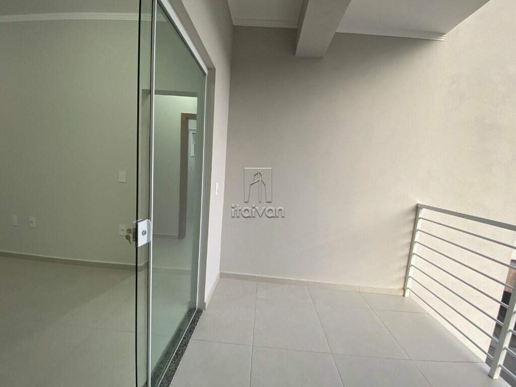 Apartamento para aluguel no Barra do Rio Cerro: 