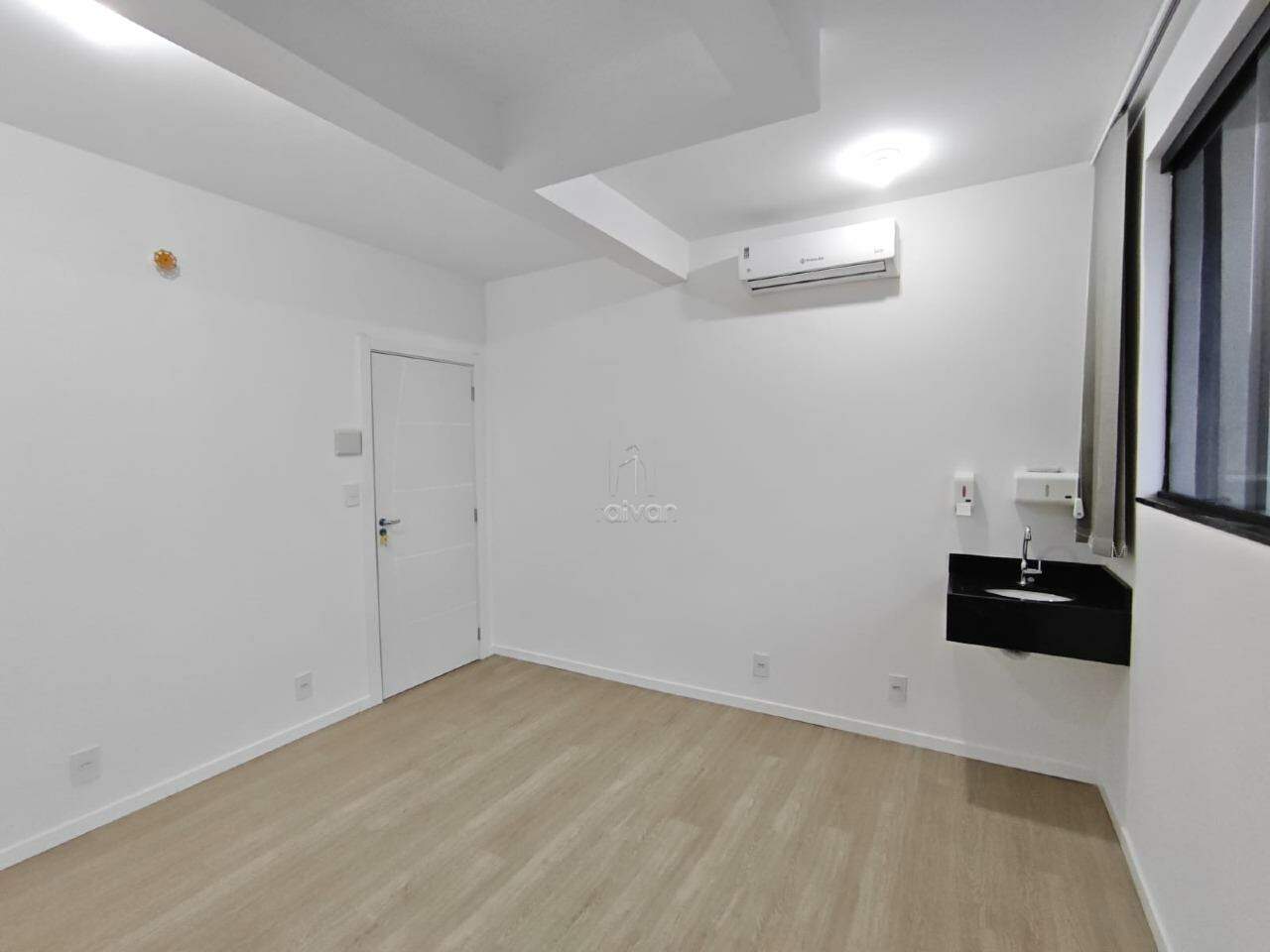 Sala Comercial para aluguel no Czerniewicz: 