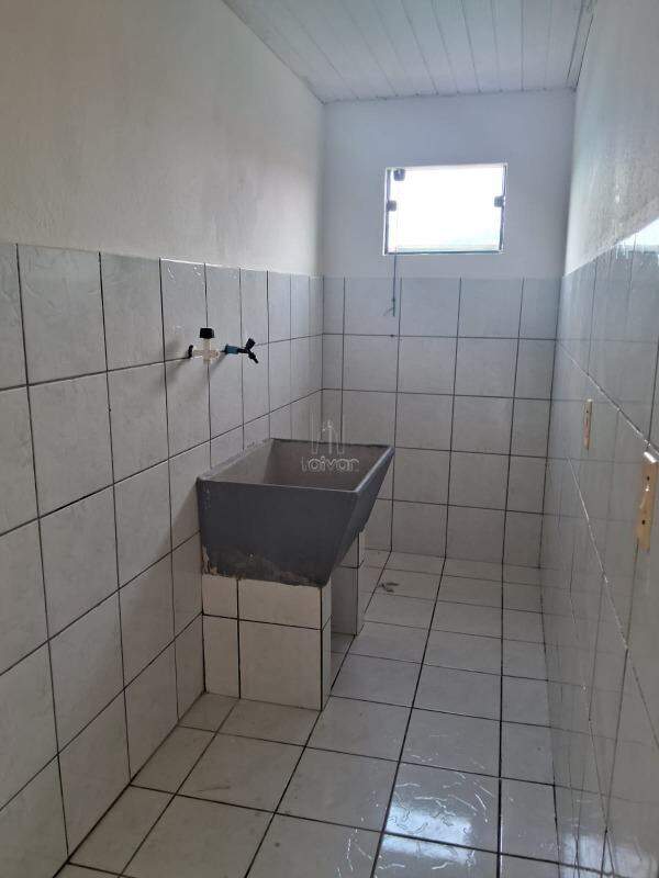 Apartamento para aluguel no Rau: 