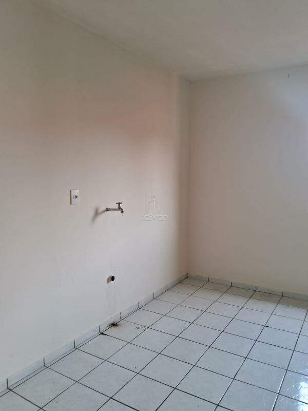 Apartamento para aluguel no Rau: 