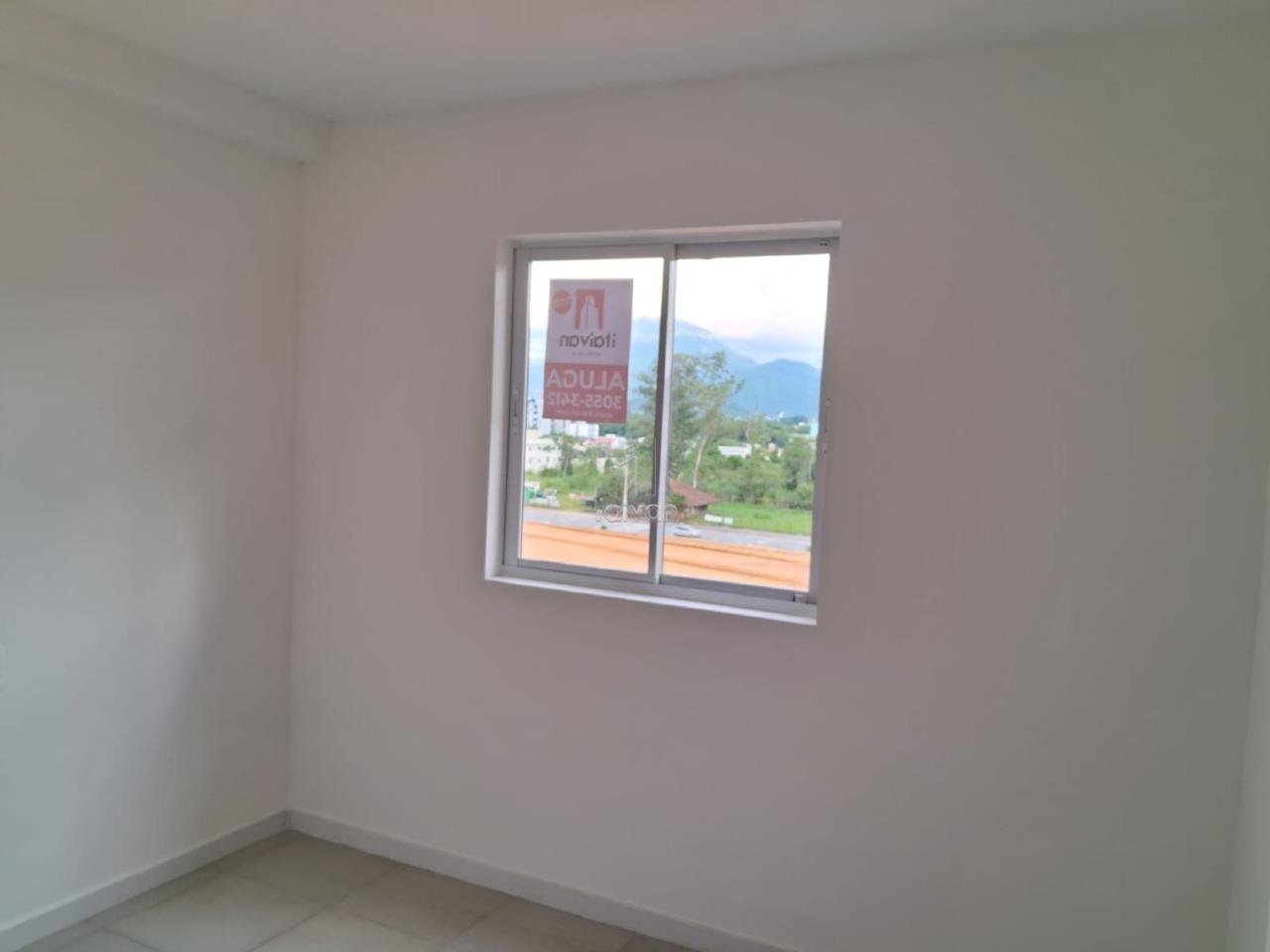 Apartamento para aluguel no Rau: 