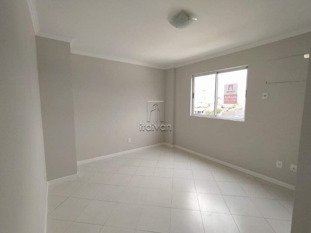 Apartamento para aluguel no Czerniewicz: 