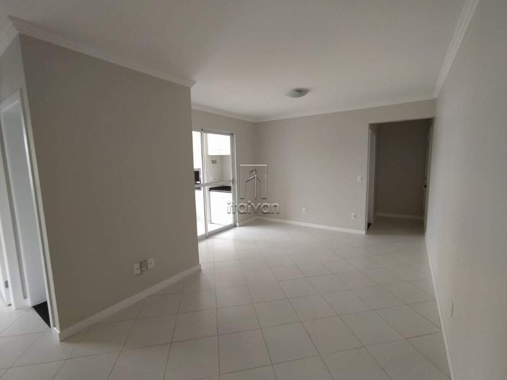 Apartamento para aluguel no Czerniewicz: 