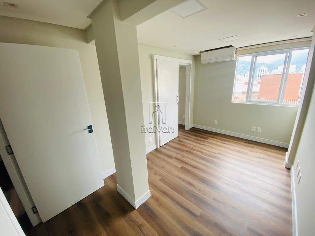Sala Comercial para aluguel no Centro: 