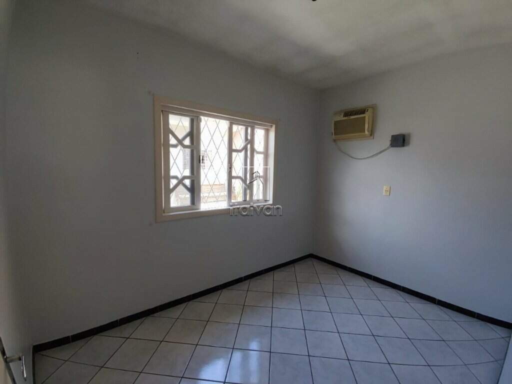 Casa para aluguel no Estrada Nova: 