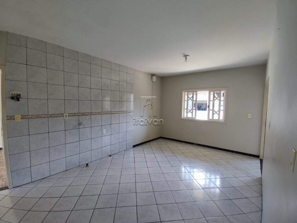Casa para aluguel no Estrada Nova: 
