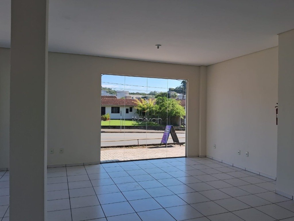 Sala Comercial para aluguel no Tifa Martins: 