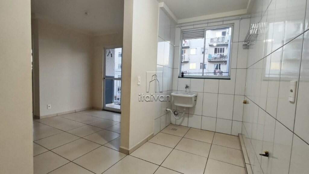 Apartamento para aluguel no Rau: 