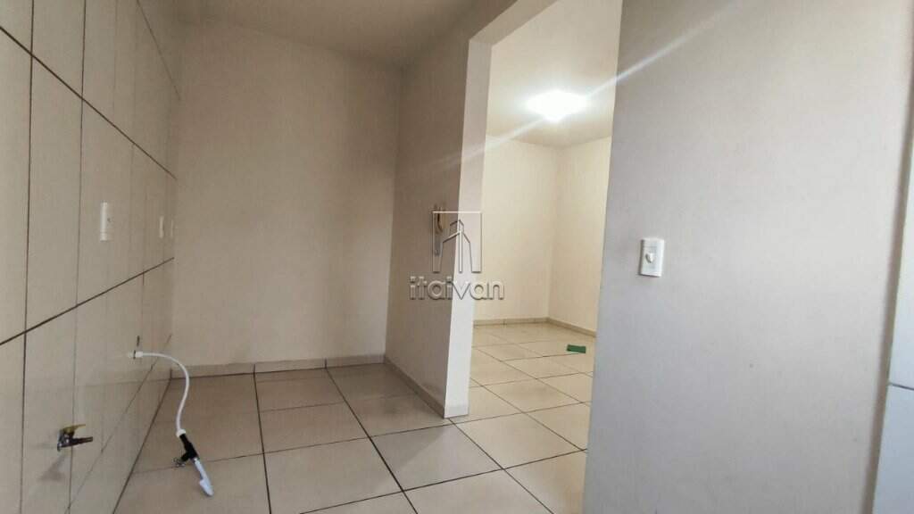 Apartamento para aluguel no Rau: 