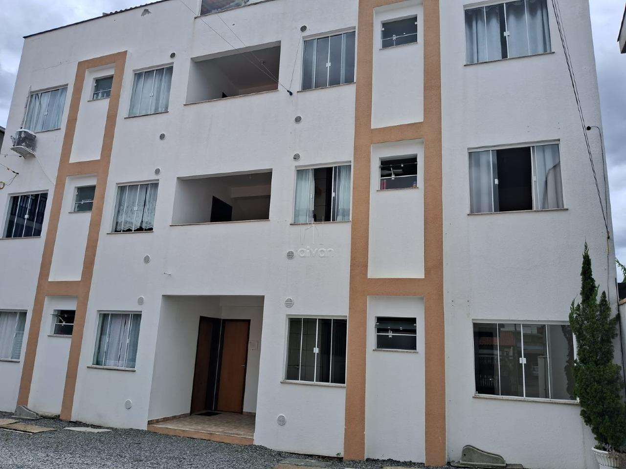 Apartamento para aluguel no Czerniewicz: 