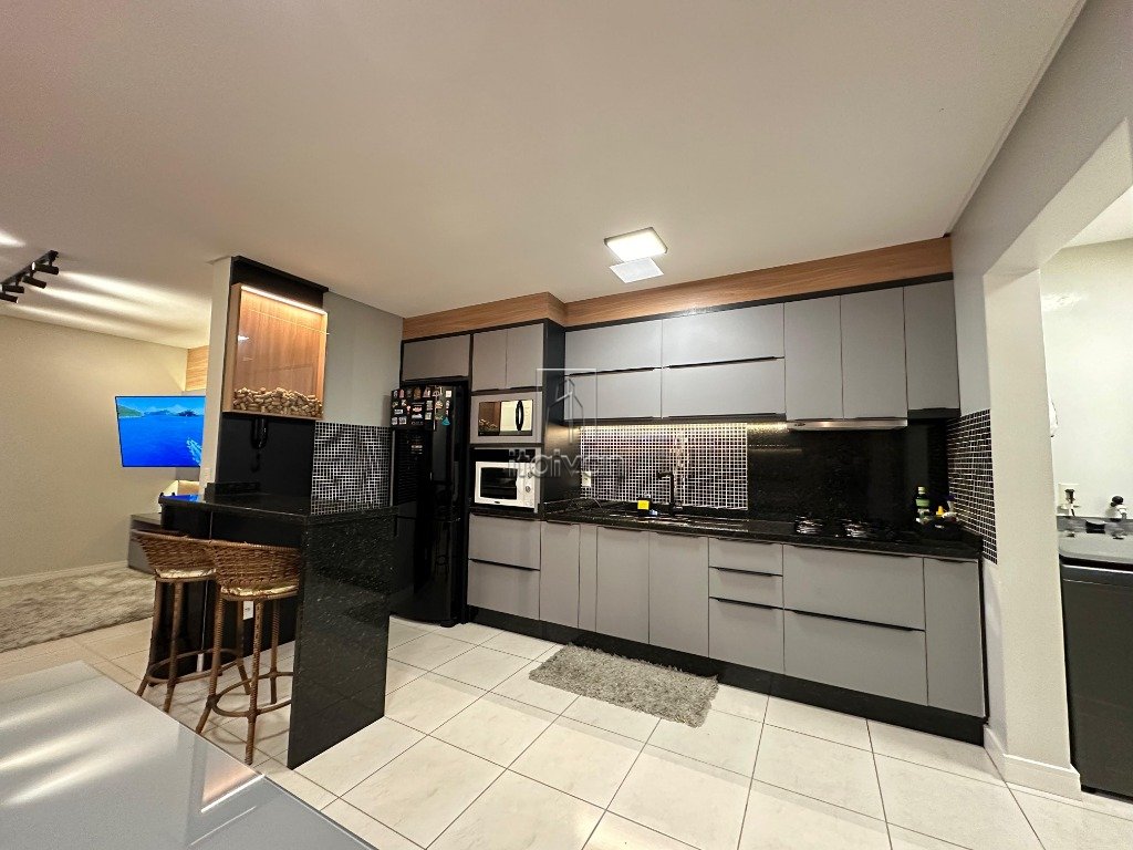 Apartamento para aluguel no Jaraguá Esquerdo: 