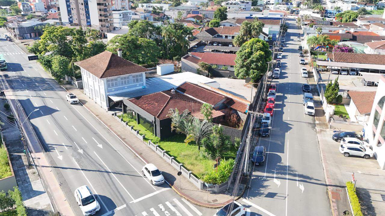 Casa à venda no Centro: 