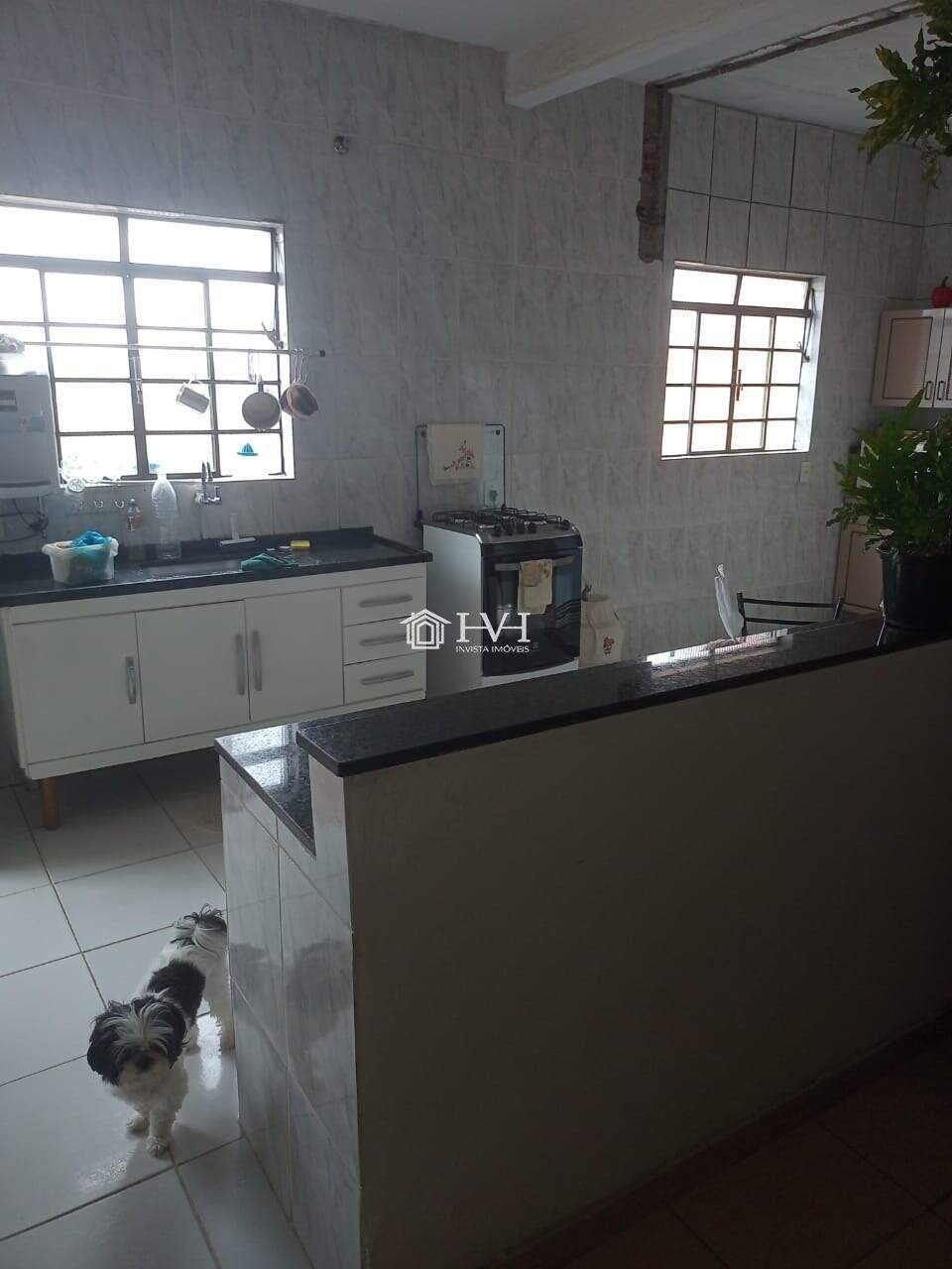 Casa, 3 quartos, 568 m² - Foto 1