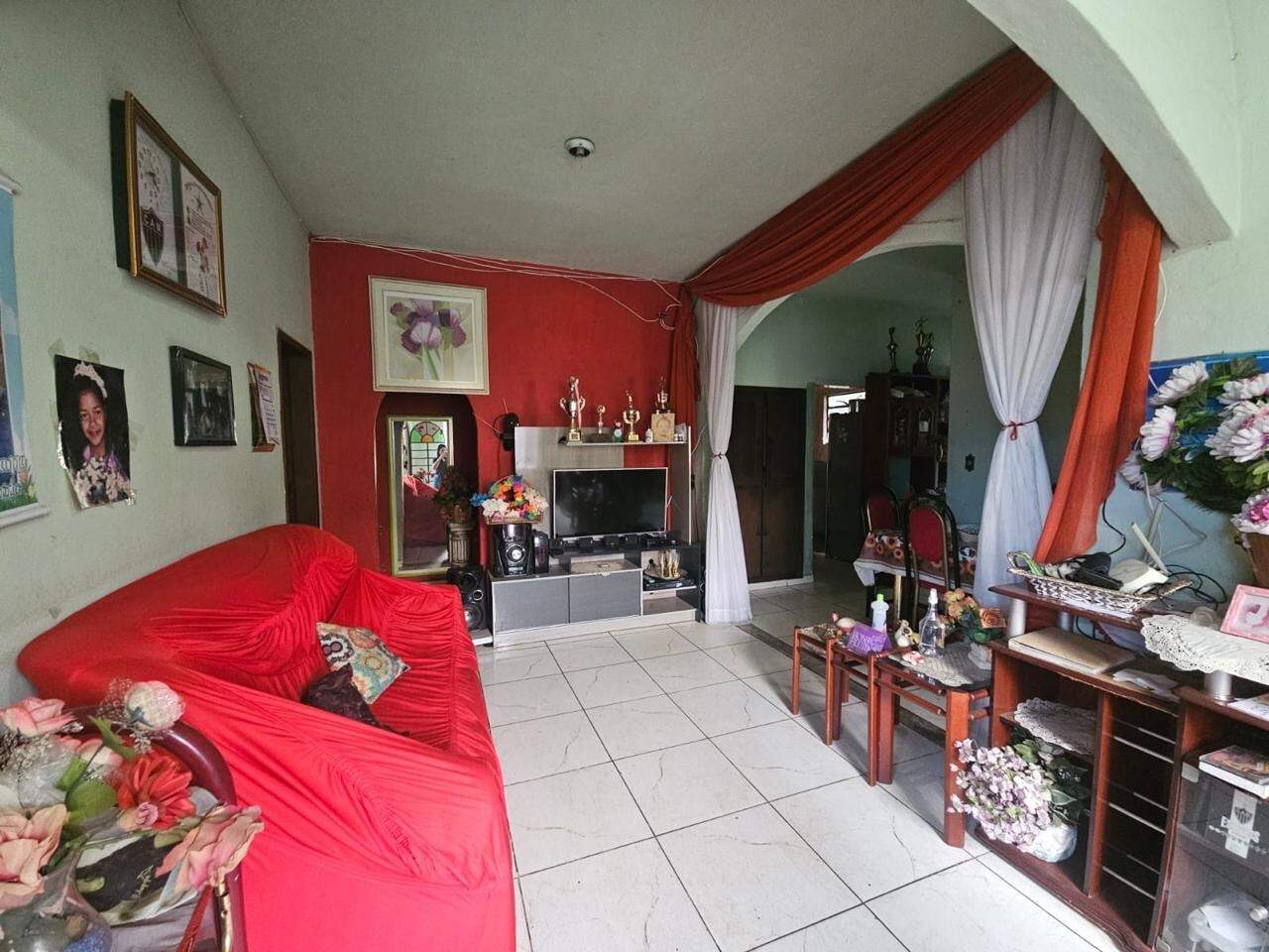 Casa, 7 quartos, 200 m² - Foto 1