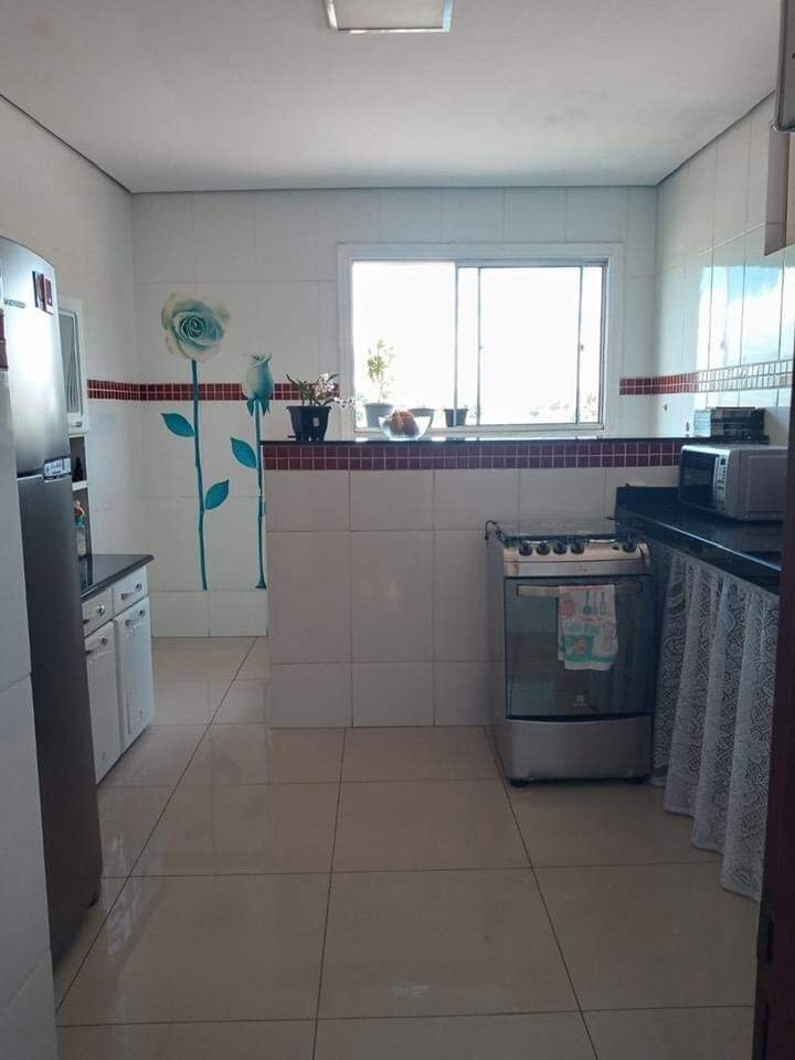 Casa, 6 quartos, 360 m² - Foto 1