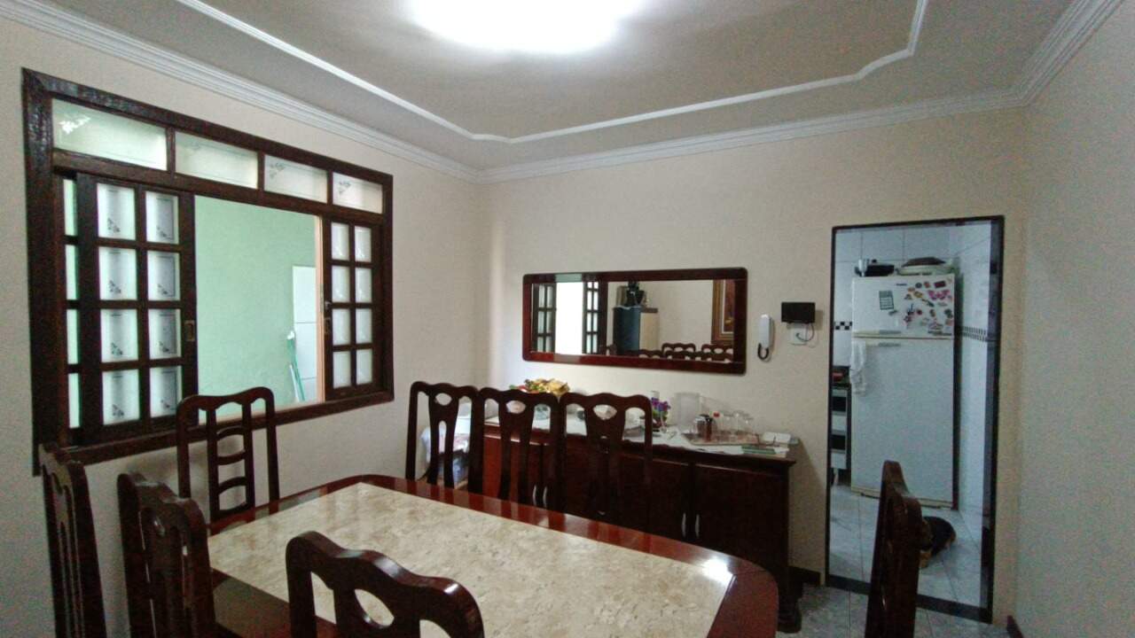 Casa à venda no Jardim Leblon: 