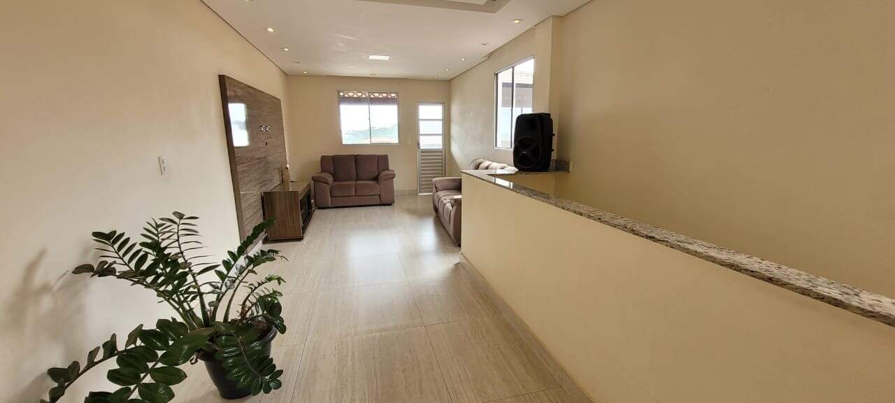 Casa, 3 quartos, 200 m² - Foto 2