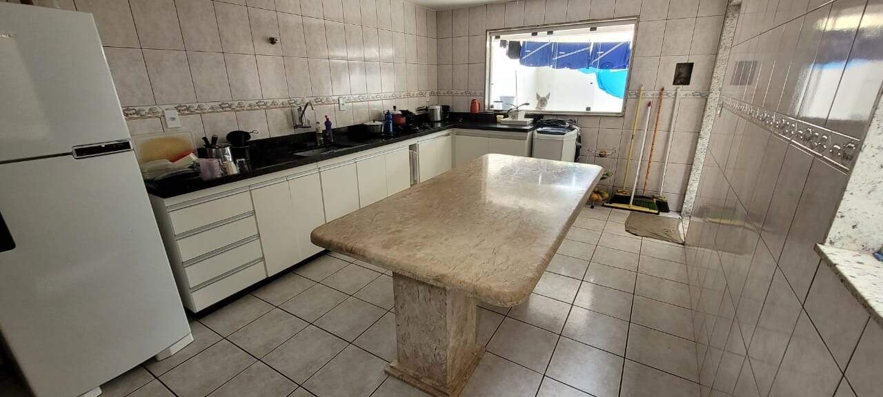 Casa, 3 quartos, 200 m² - Foto 8