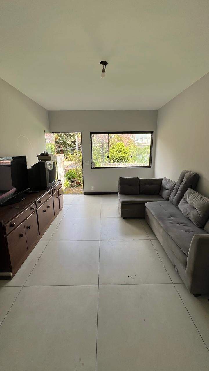 Casa, 3 quartos, 360 m² - Foto 2
