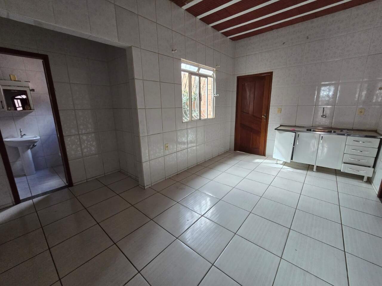 Casa, 4 quartos, 180 m² - Foto 2