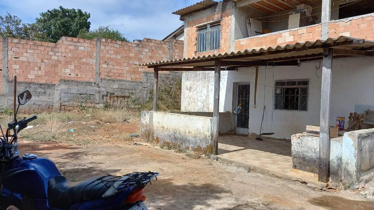 Casa, 2 quartos, 220 m² - Foto 1
