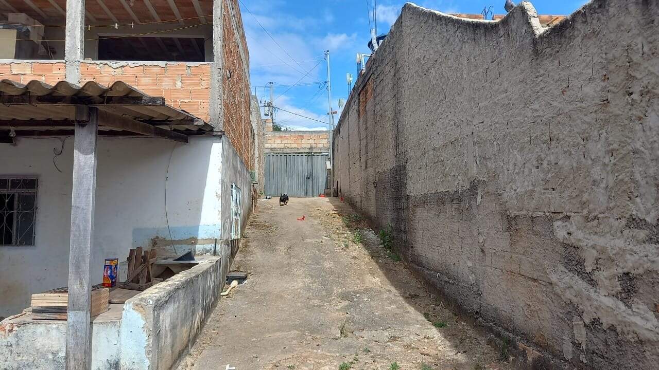 Casa, 2 quartos, 220 m² - Foto 2