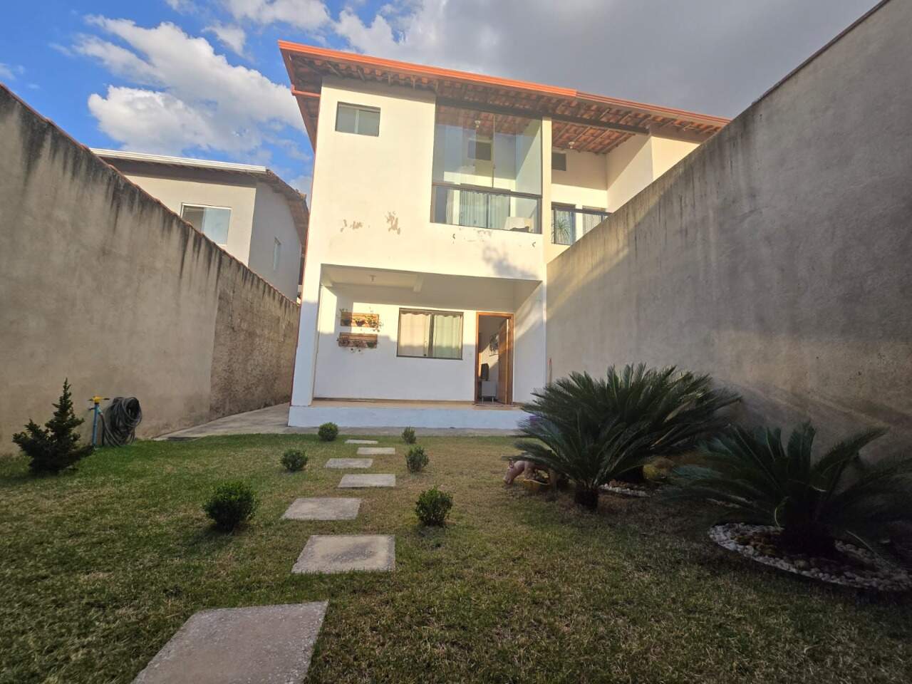 Casa, 3 quartos, 175 m² - Foto 1