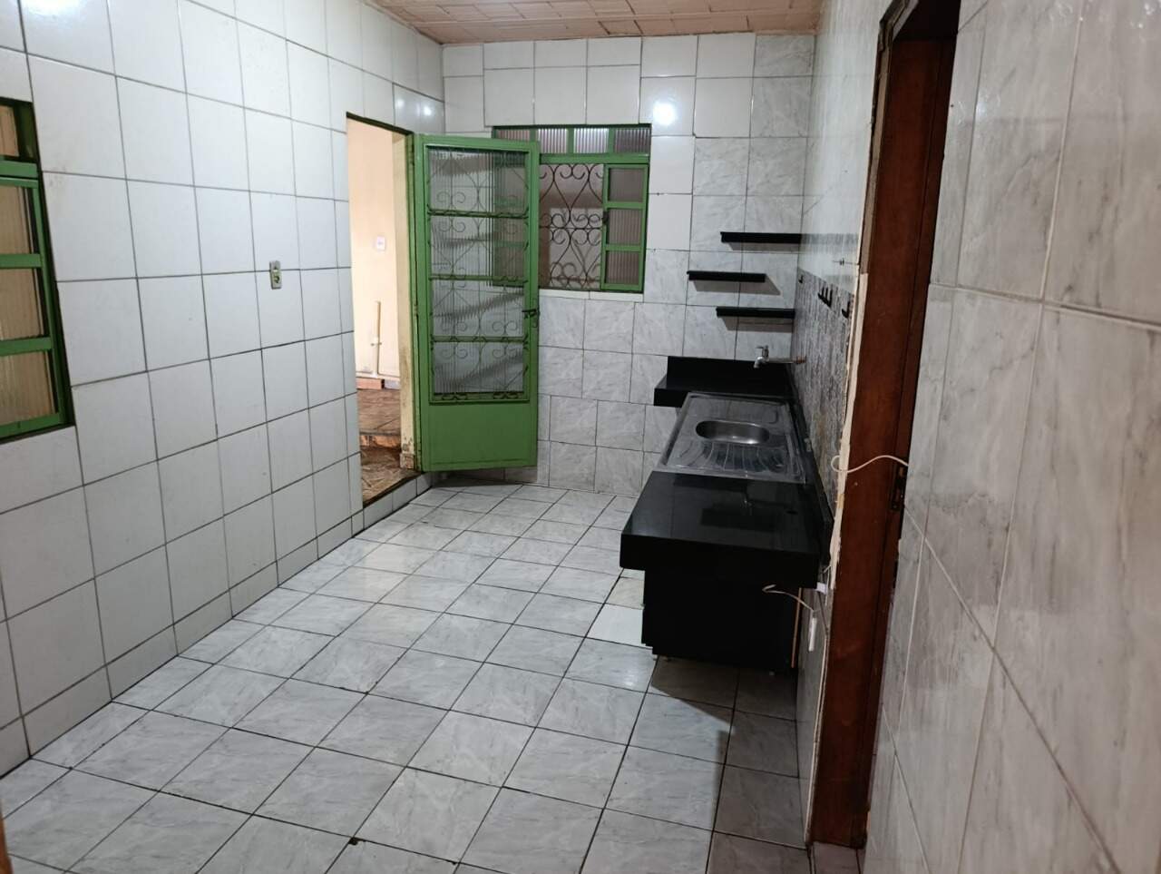 Casa, 4 quartos, 250 m² - Foto 1