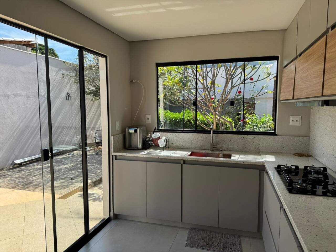 Casa, 4 quartos, 195 m² - Foto 3