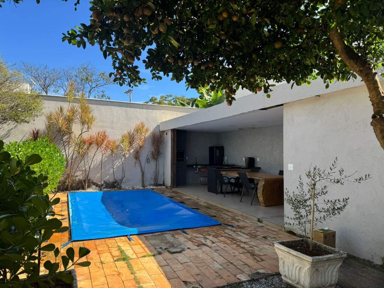 Casa, 4 quartos, 195 m² - Foto 1