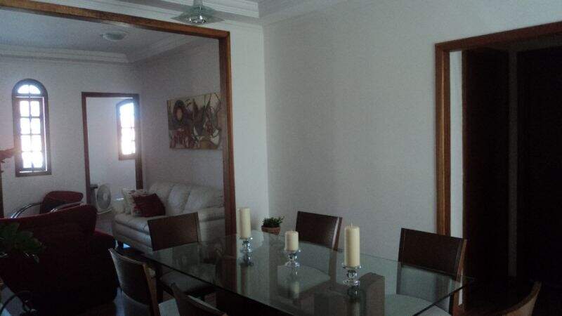 Casa, 3 quartos, 200 m² - Foto 2