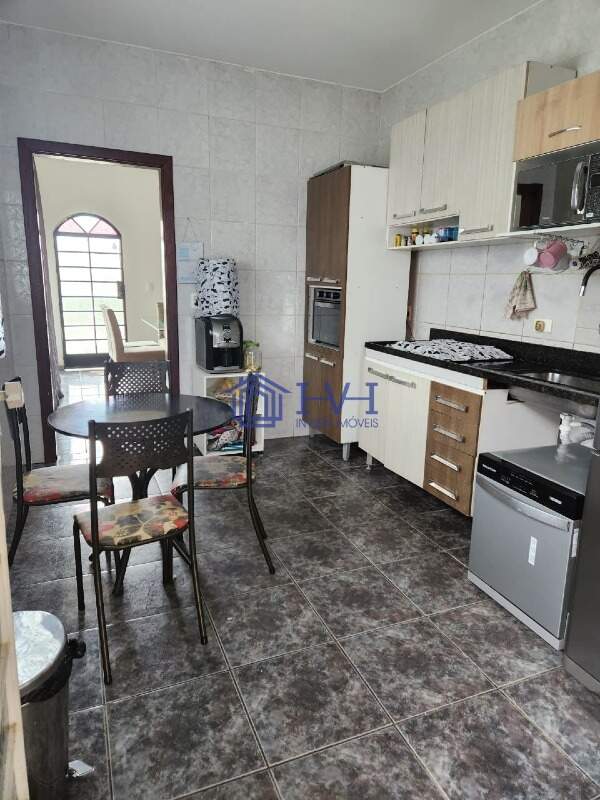 Casa, 3 quartos, 250 m² - Foto 4