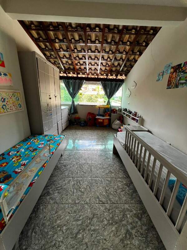 Casa, 4 quartos, 205 m² - Foto 2