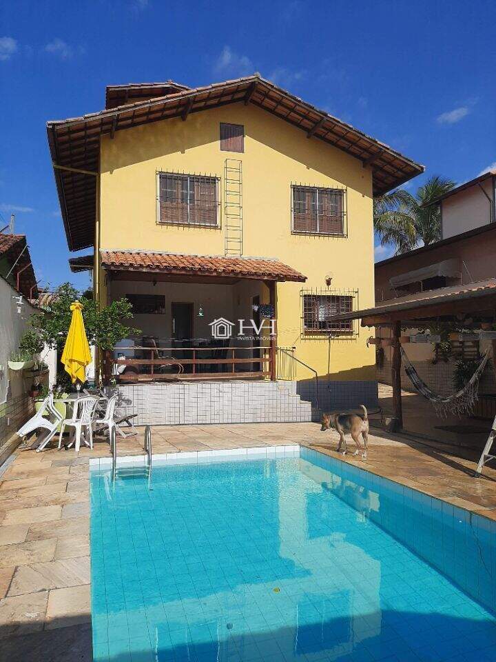 Casa, 3 quartos, 300 m² - Foto 1