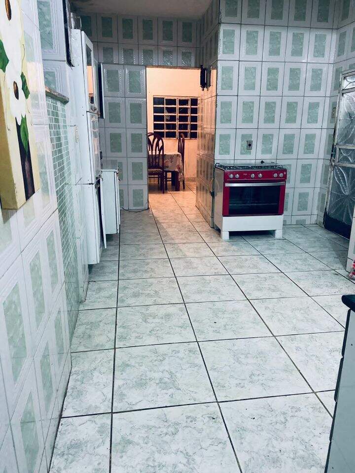 Casa, 4 quartos, 172 m² - Foto 1