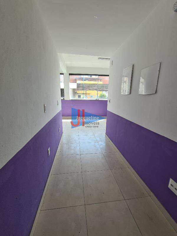 Sala para aluguel no Centro: 