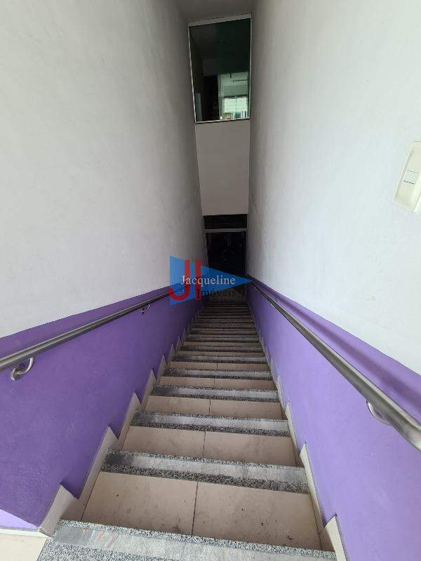 Sala para aluguel no Centro: 
