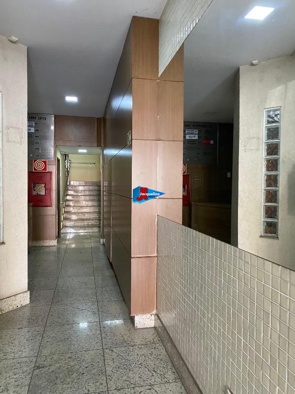 Sala para aluguel no Centro: 