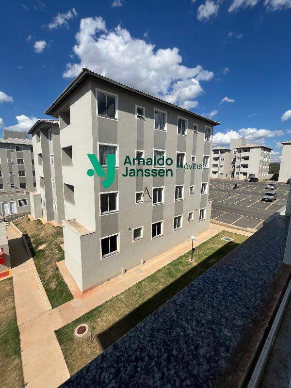 Apartamento para aluguel no Monte Verde: 