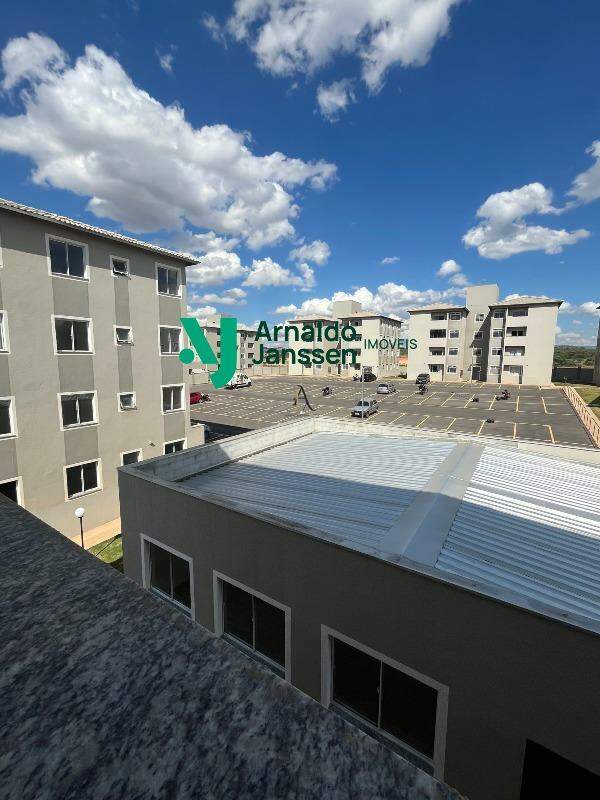 Apartamento para aluguel no Monte Verde: 