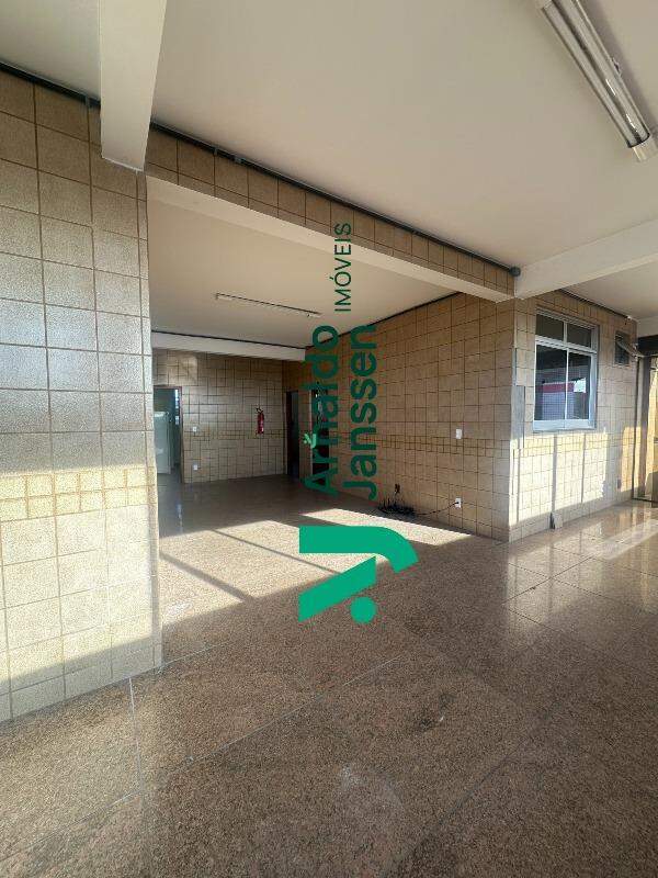 Loja para aluguel no Industrial: 