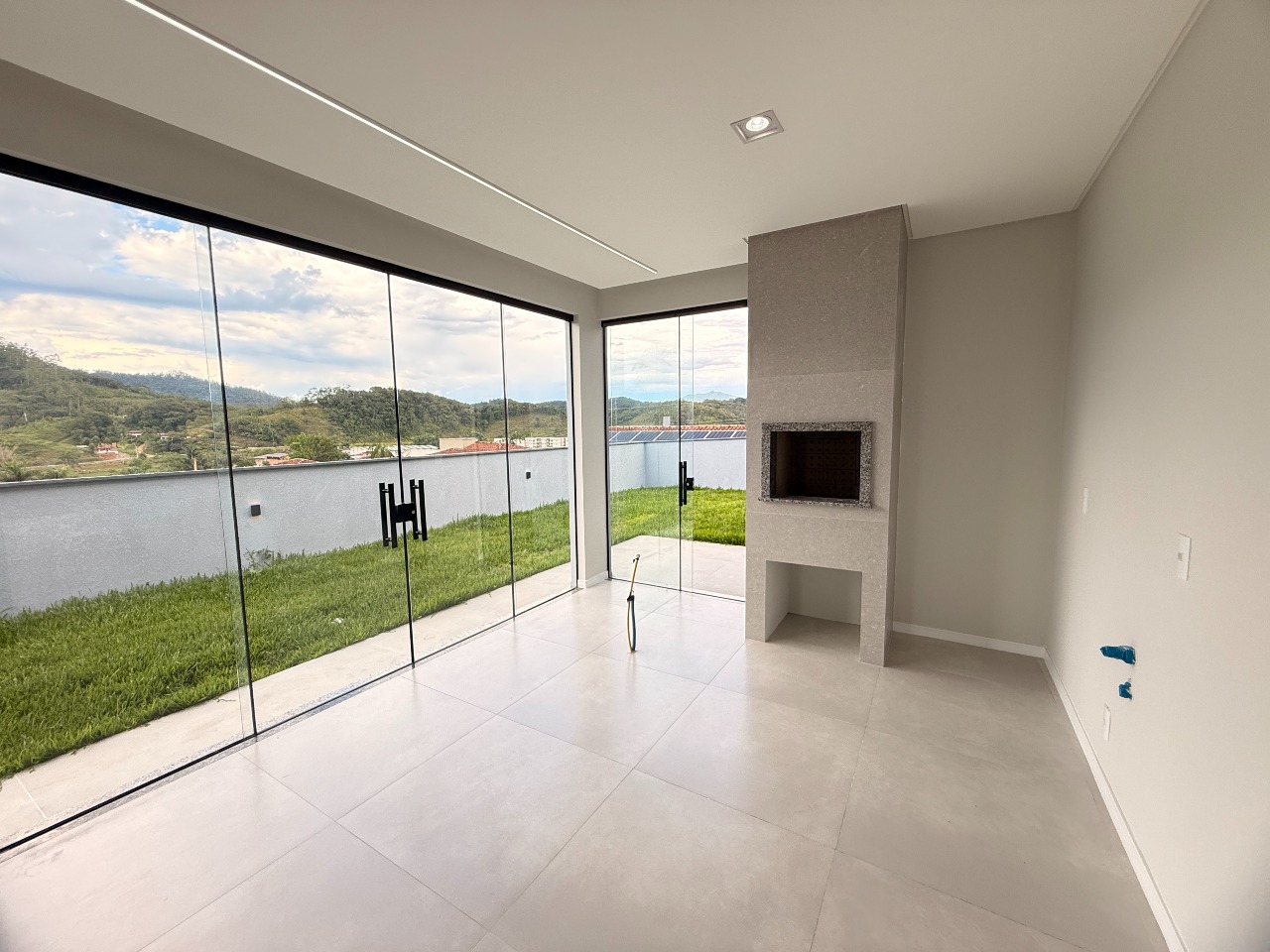 Casa à venda no Jaraguá 99: 