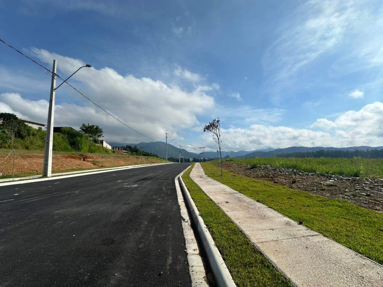 Terreno à venda no Ilha da Figueira: 
