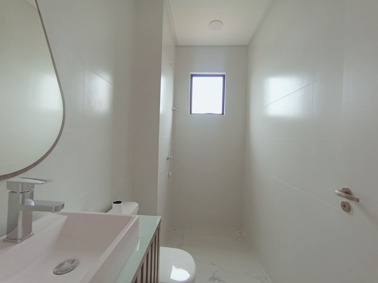 Apartamento para aluguel no Jaraguá Esquerdo: 