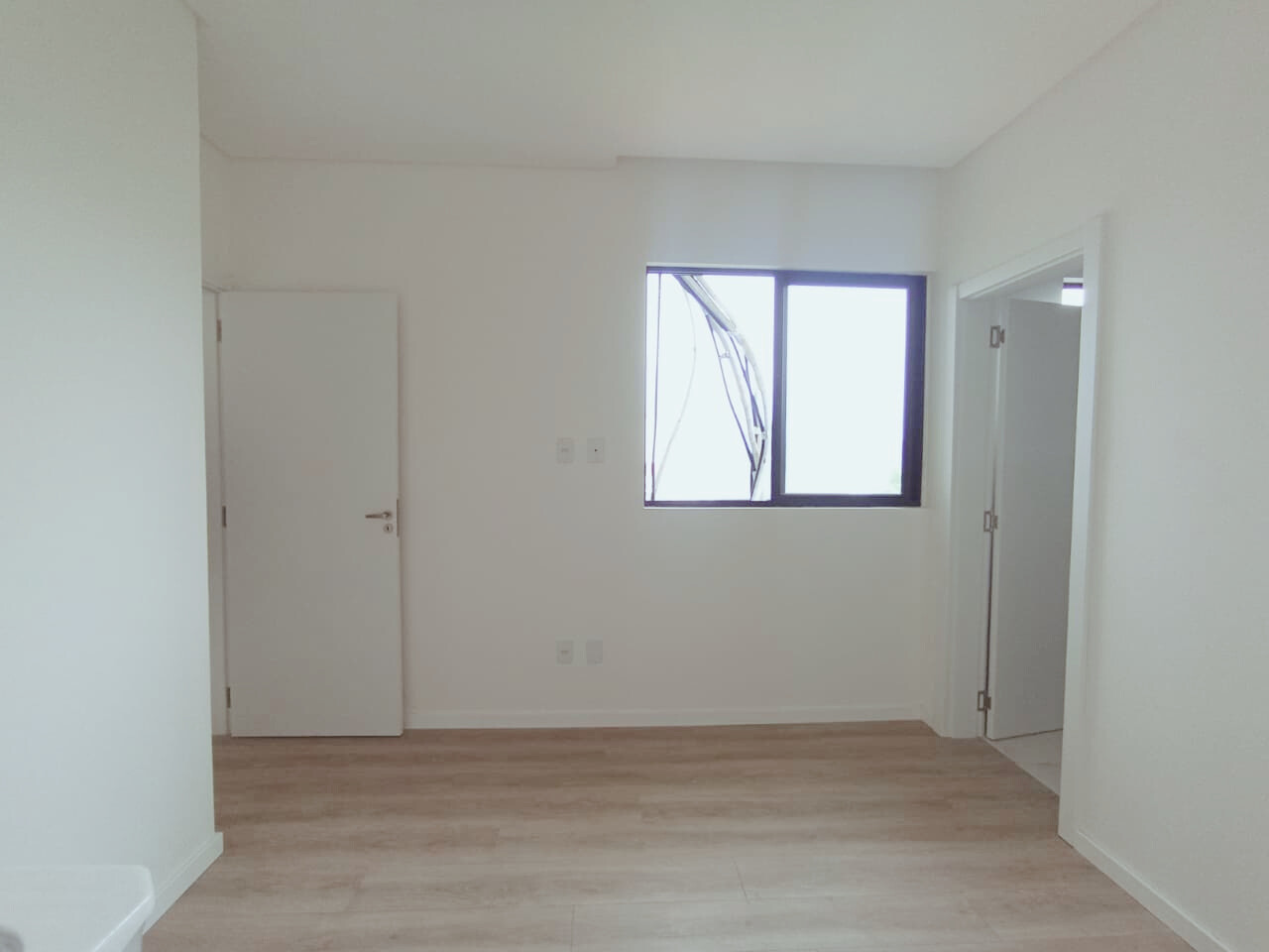 Apartamento para aluguel no Jaraguá Esquerdo: 