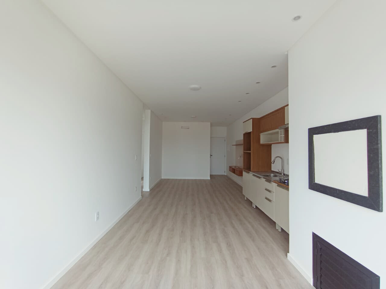 Apartamento para aluguel no Jaraguá Esquerdo: 