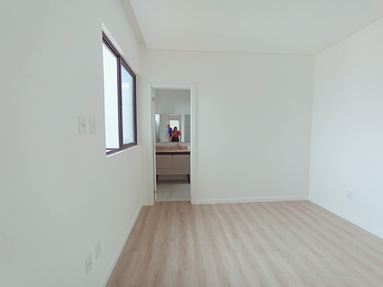 Apartamento para aluguel no Jaraguá Esquerdo: 