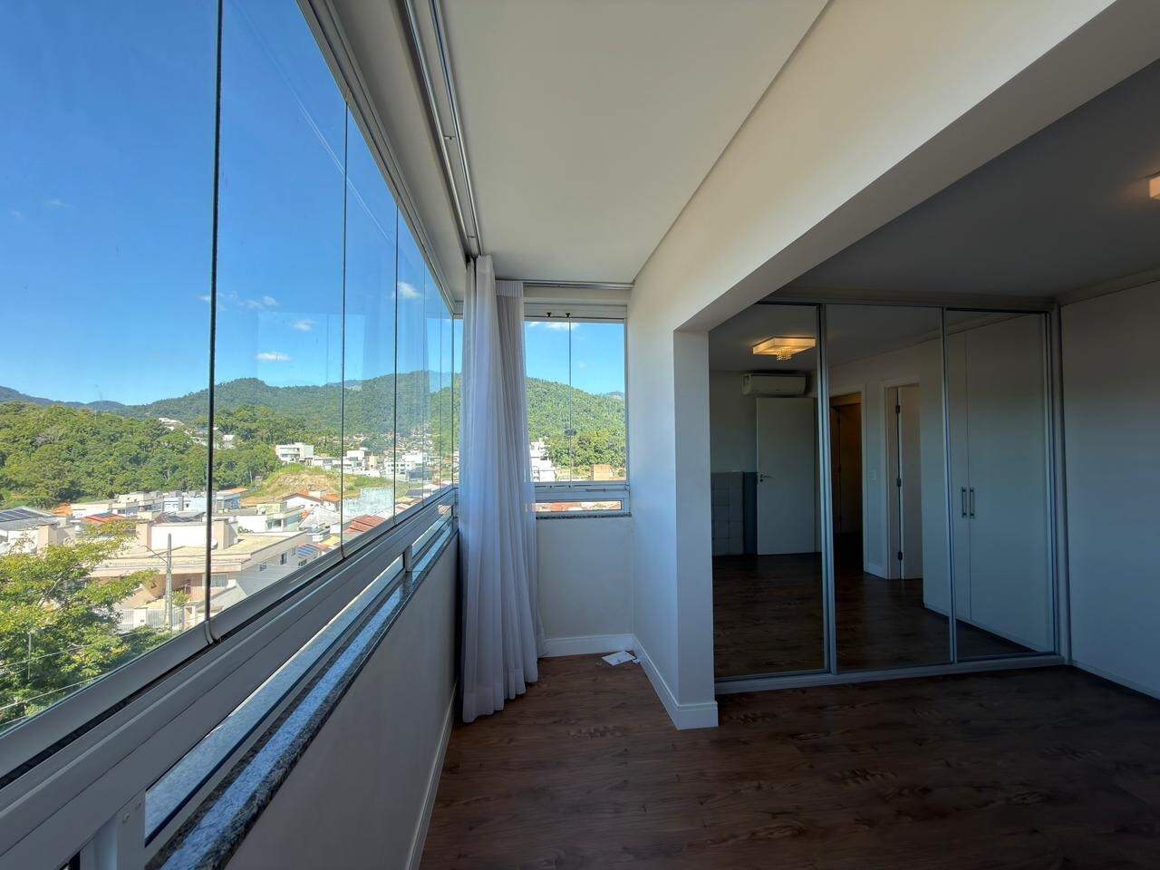 Apartamento à venda no Jaraguá Esquerdo: 