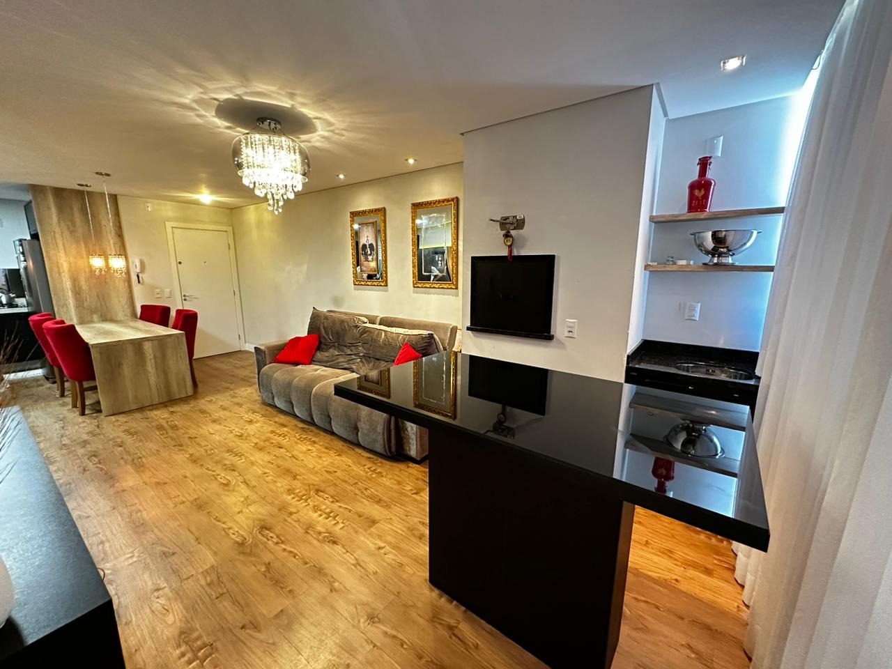 Apartamento à venda no Jaraguá Esquerdo: 